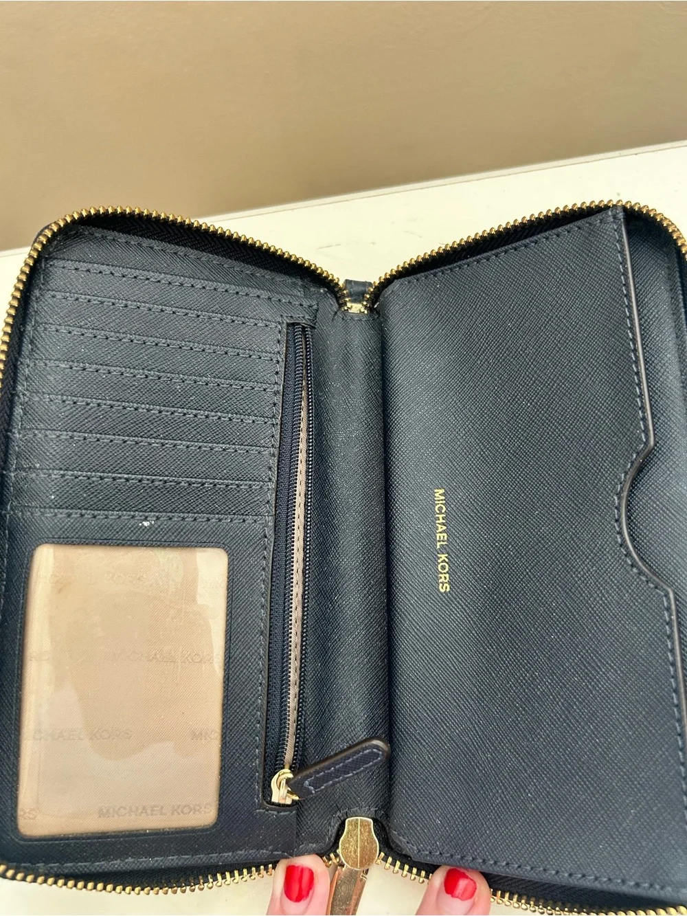 Michael Kors White & Navy Signature Logo Wristlet with Gold Plate